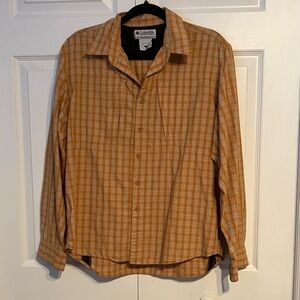 Columbia Men's Casual Orange Shirt with vents and upper zippered pockets